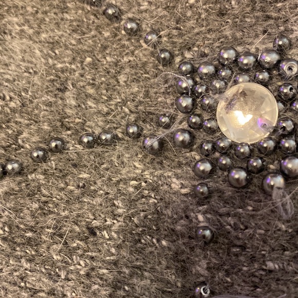 Vintage DeadStock UNO& UNA Silk Angora Rabbit Blend Beaded Leaf Accent Sweater - Picture 10 of 10